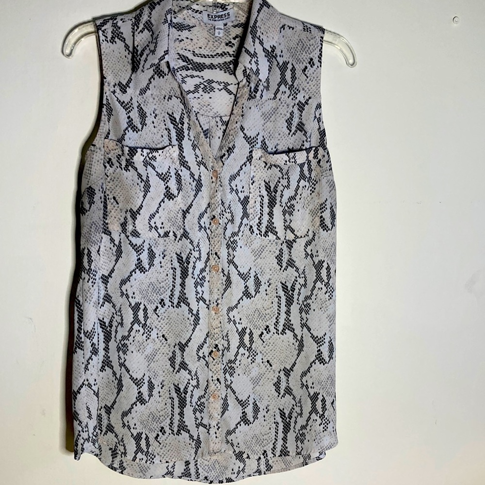 Express Portofino Sleeveless Button-down shirt, Size Large